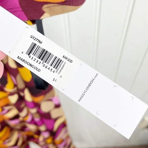 NEW Maggy London Women's Bell Sleeve Shirred Tent Dress Maroon Gold US Size 14 - Picture 10 of 12